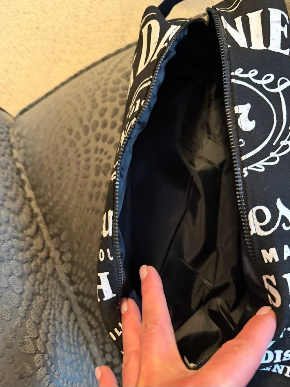 Jack Daniel’s Gift / Storage Bag, Like New, Zipper Fully Functional, Fully lined